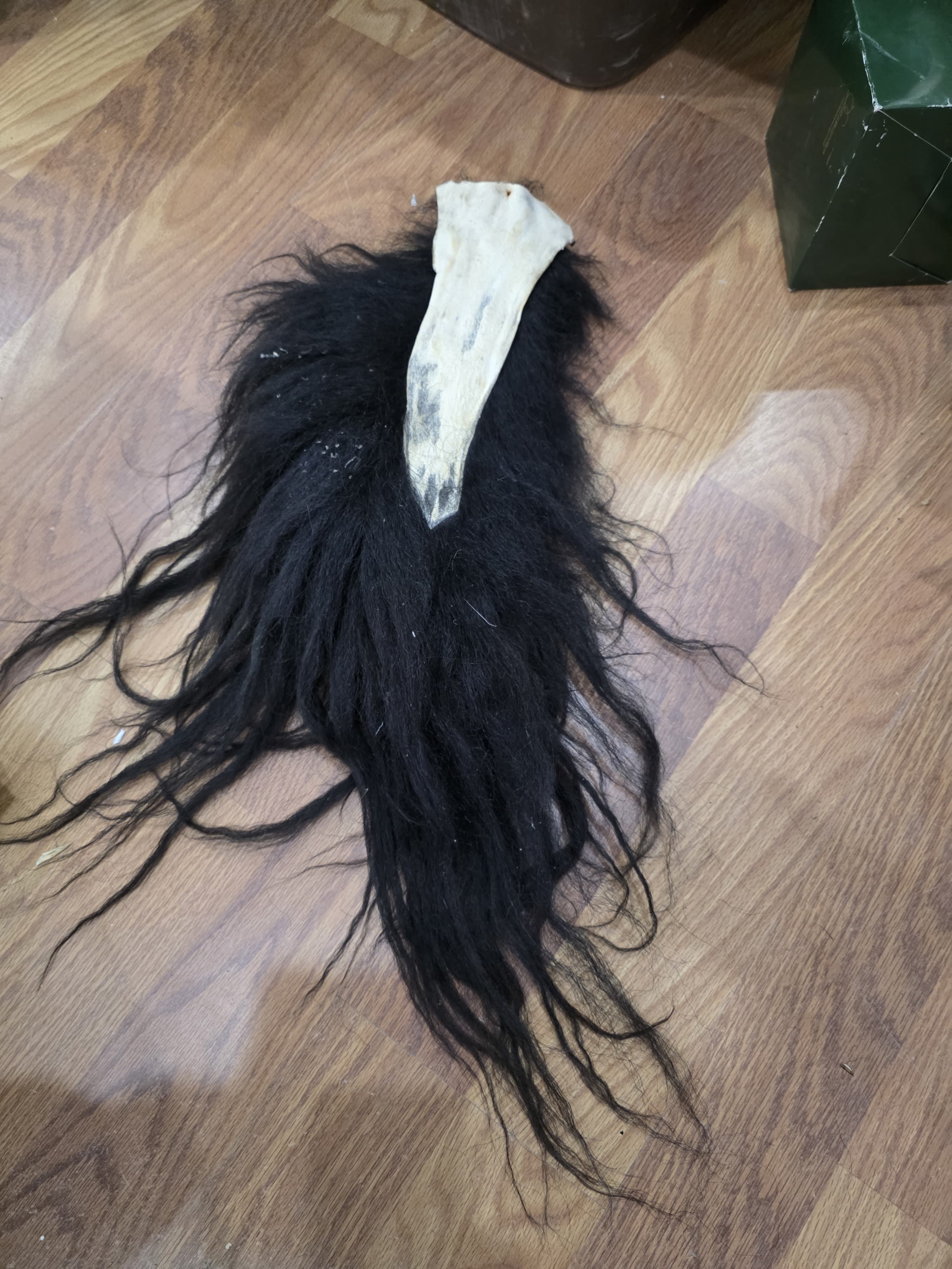 JVTL16 - Yak Tail – 30” Rustic Decorative Display