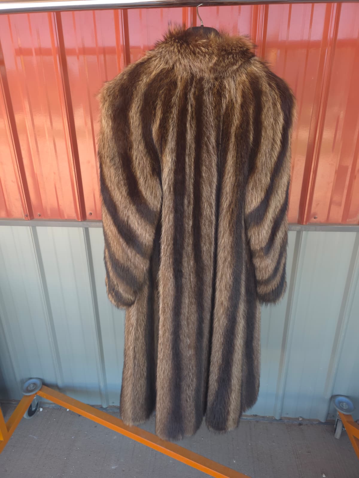 Fhct10 - Raccoon Fur Coat by Cec Corrigal – Classic Luxury Fur Outerwear