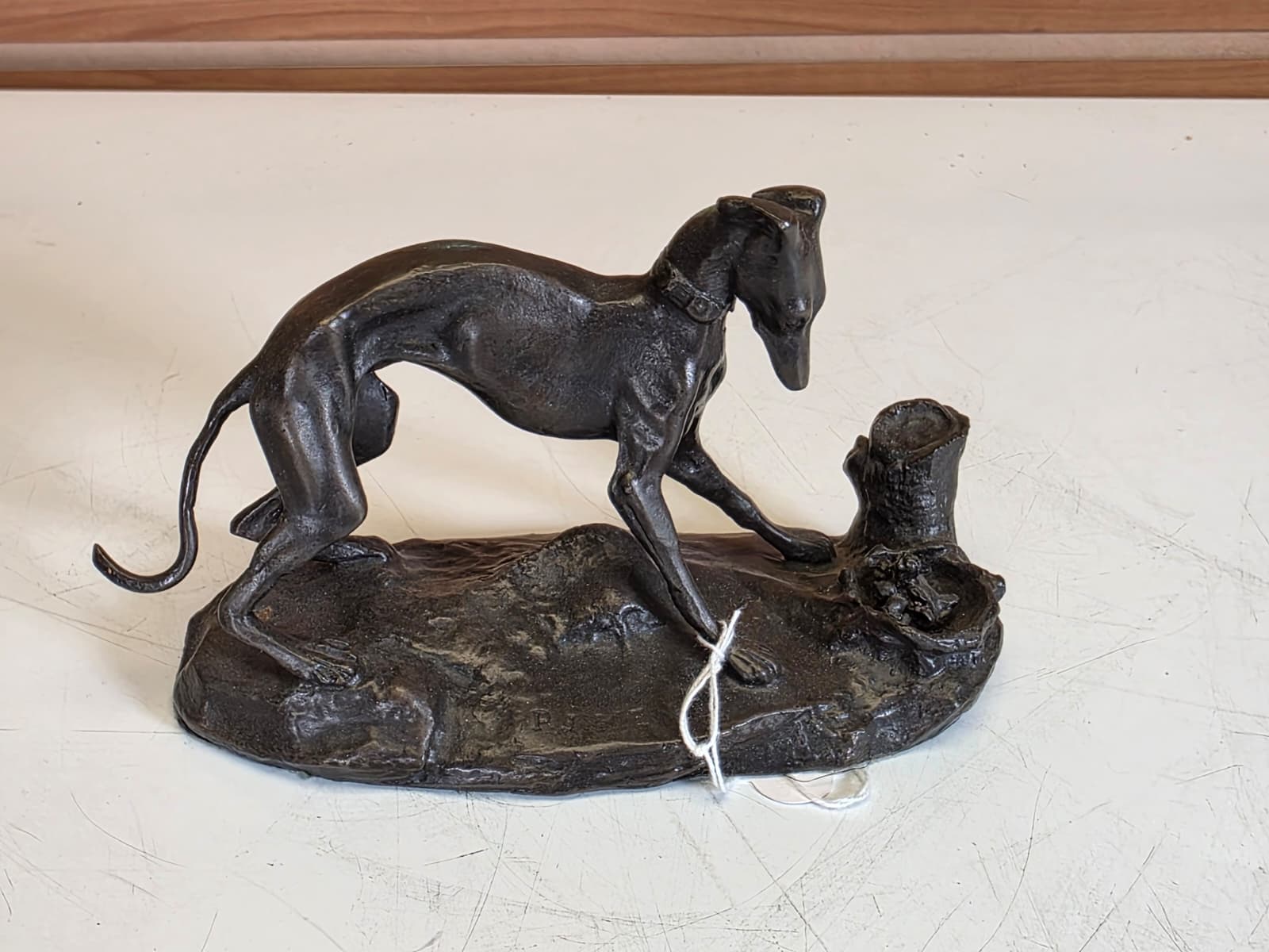 FJBR3 - Bronze Whippet Dog Sculpture by Pierre-Jules Mêne – 7 × 4
