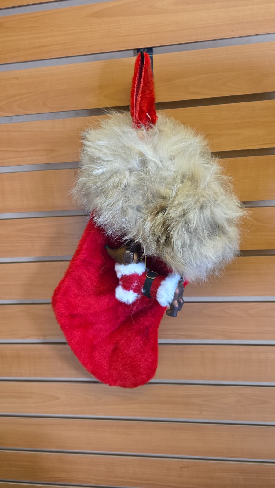 FHSUZ30 - Coyote Hide – Door Hanger