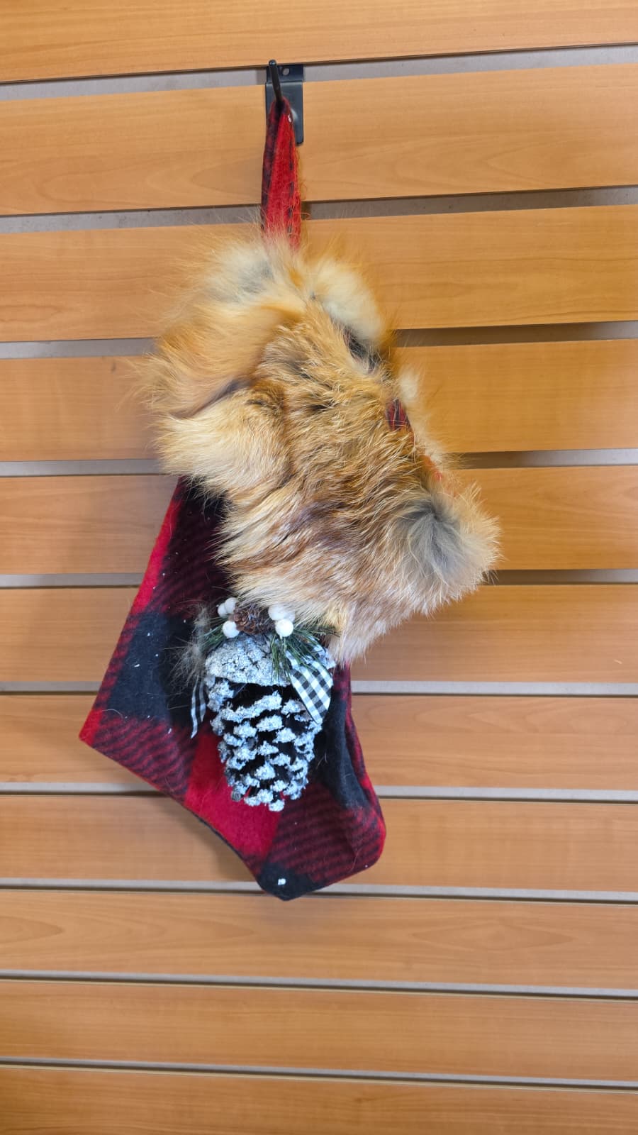 FHSUZ35 - Red Fox – Pine Cone Stocking