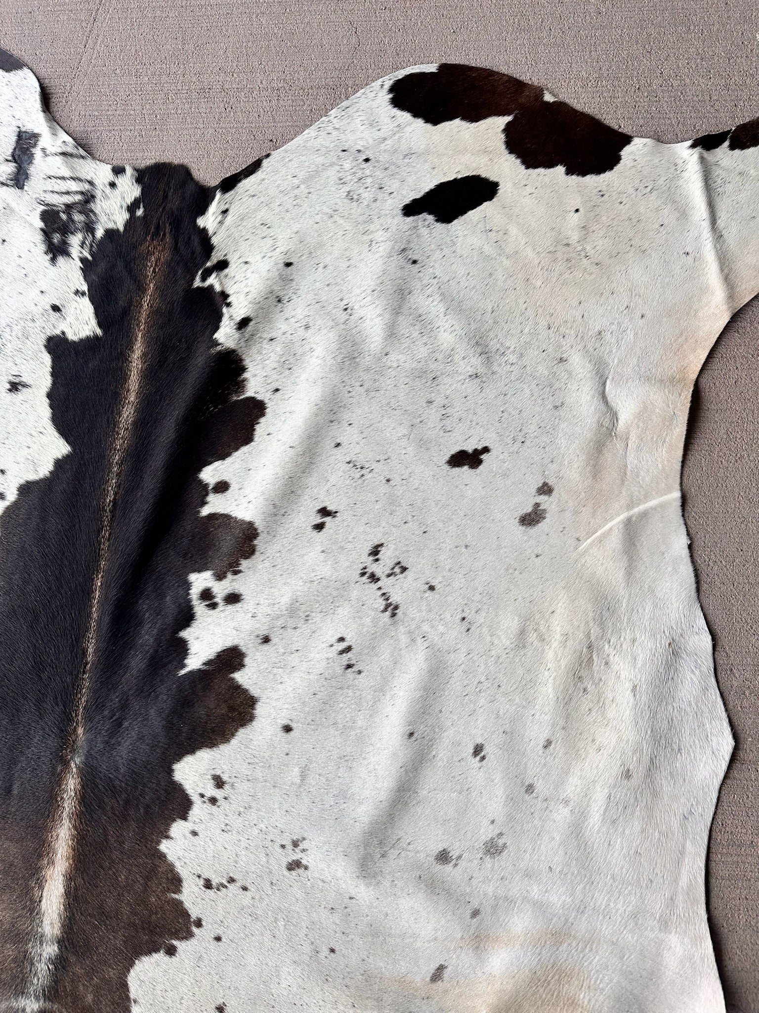 FHCOW29 - Premium Cow Hide Rugs Home Decor