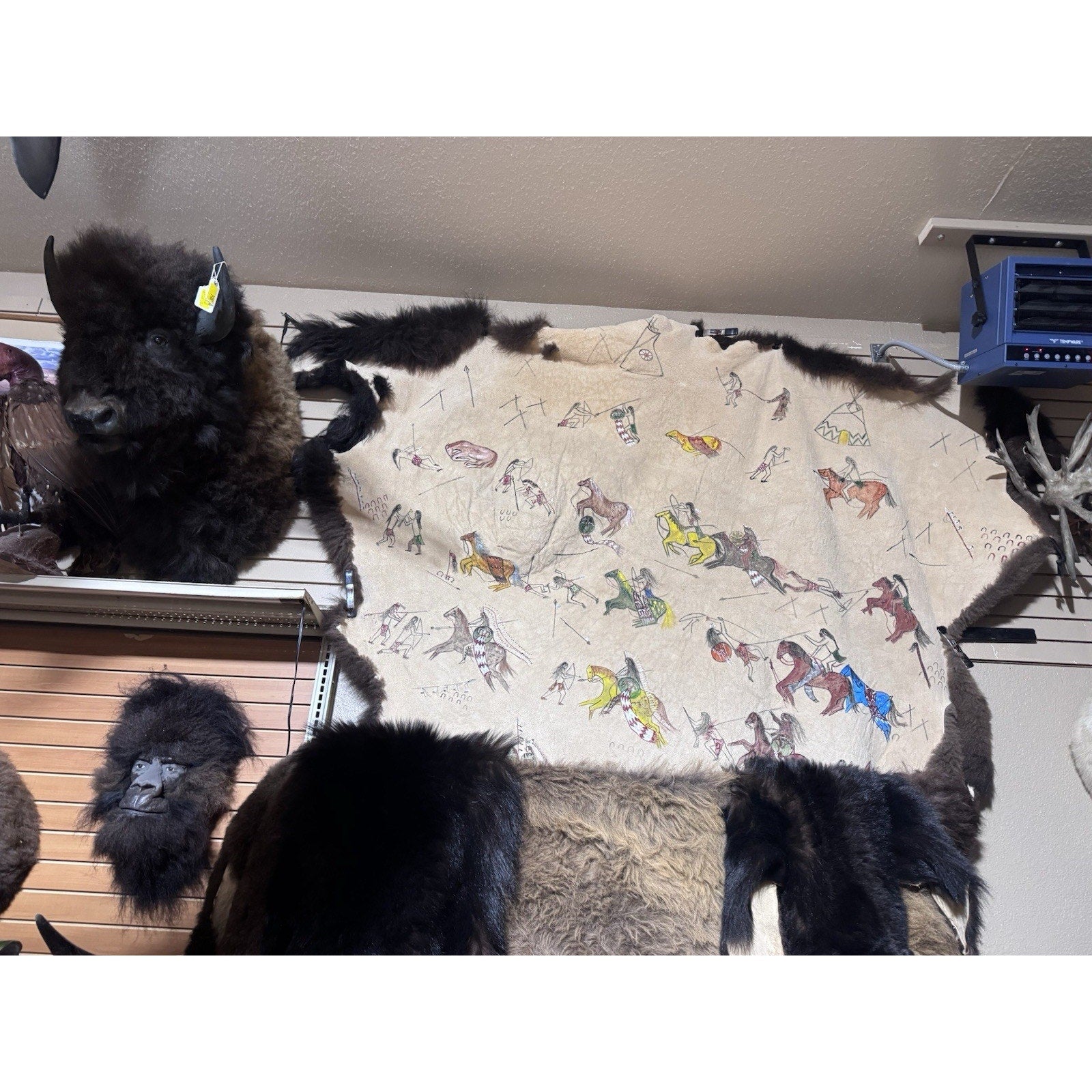 FHGENE12 - Premium Massive Brain Tanned XXL bison Buffalo Hide Rug Fur Painted