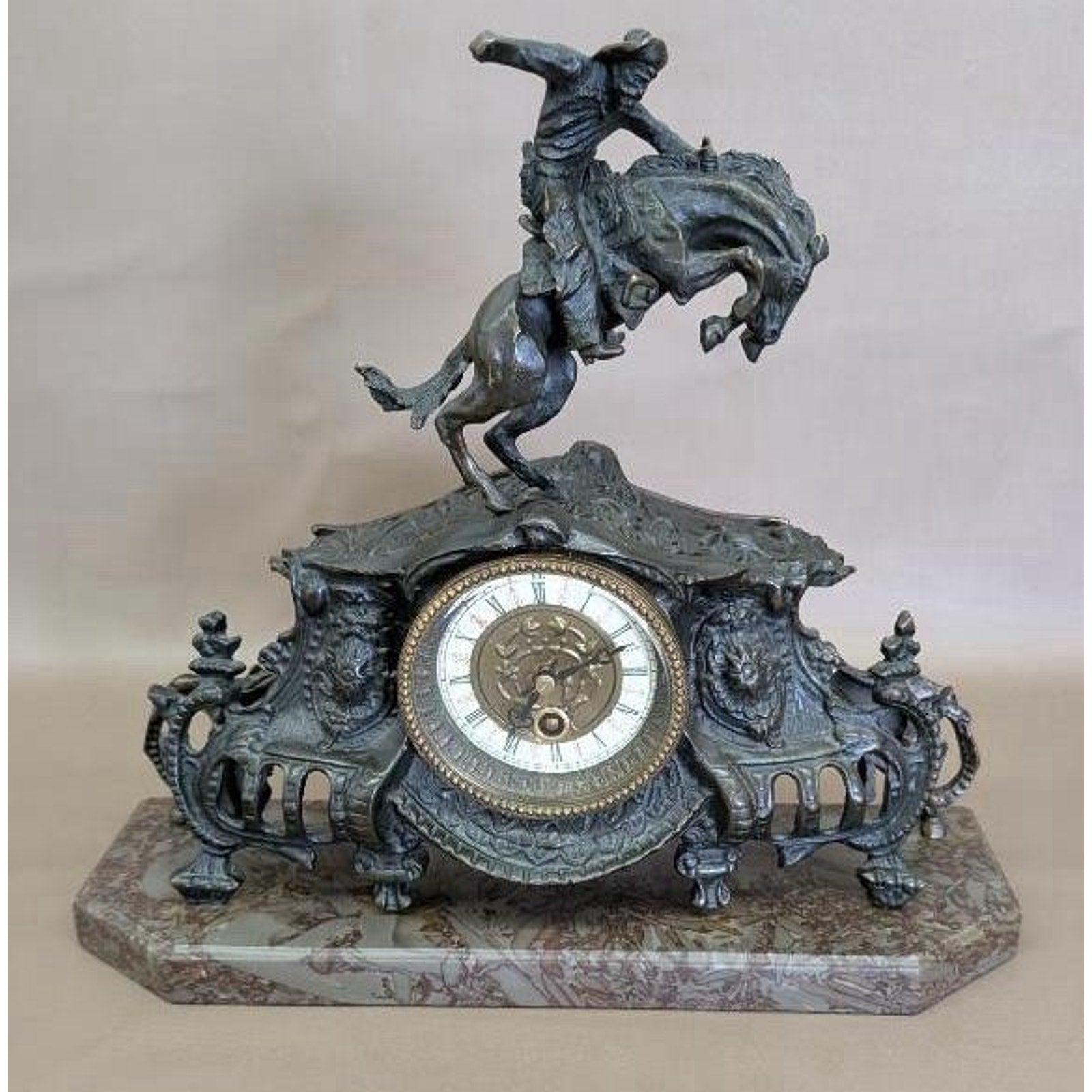 FHCOL1 - Metal Western Mantle Clock