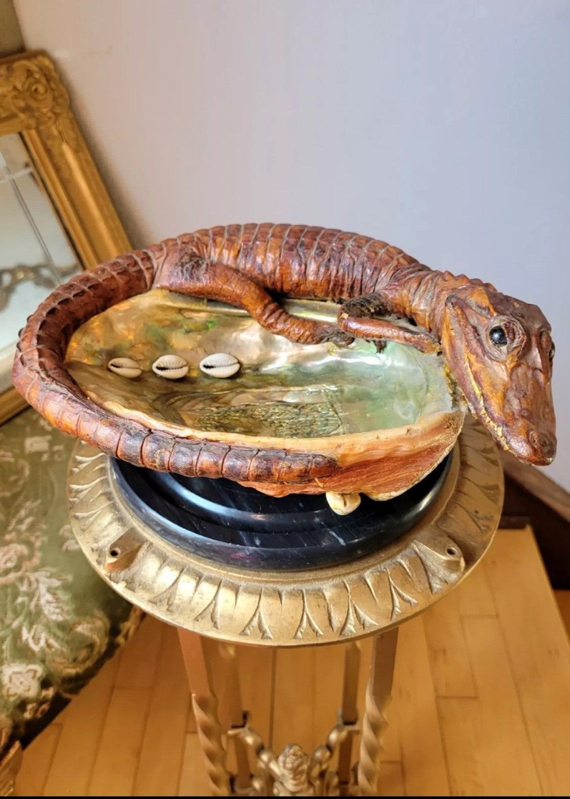 FHWA5-Vtg Oddities Taxidermy Abalone Shell Ashtray Smudge Dish Decor Mid-Century