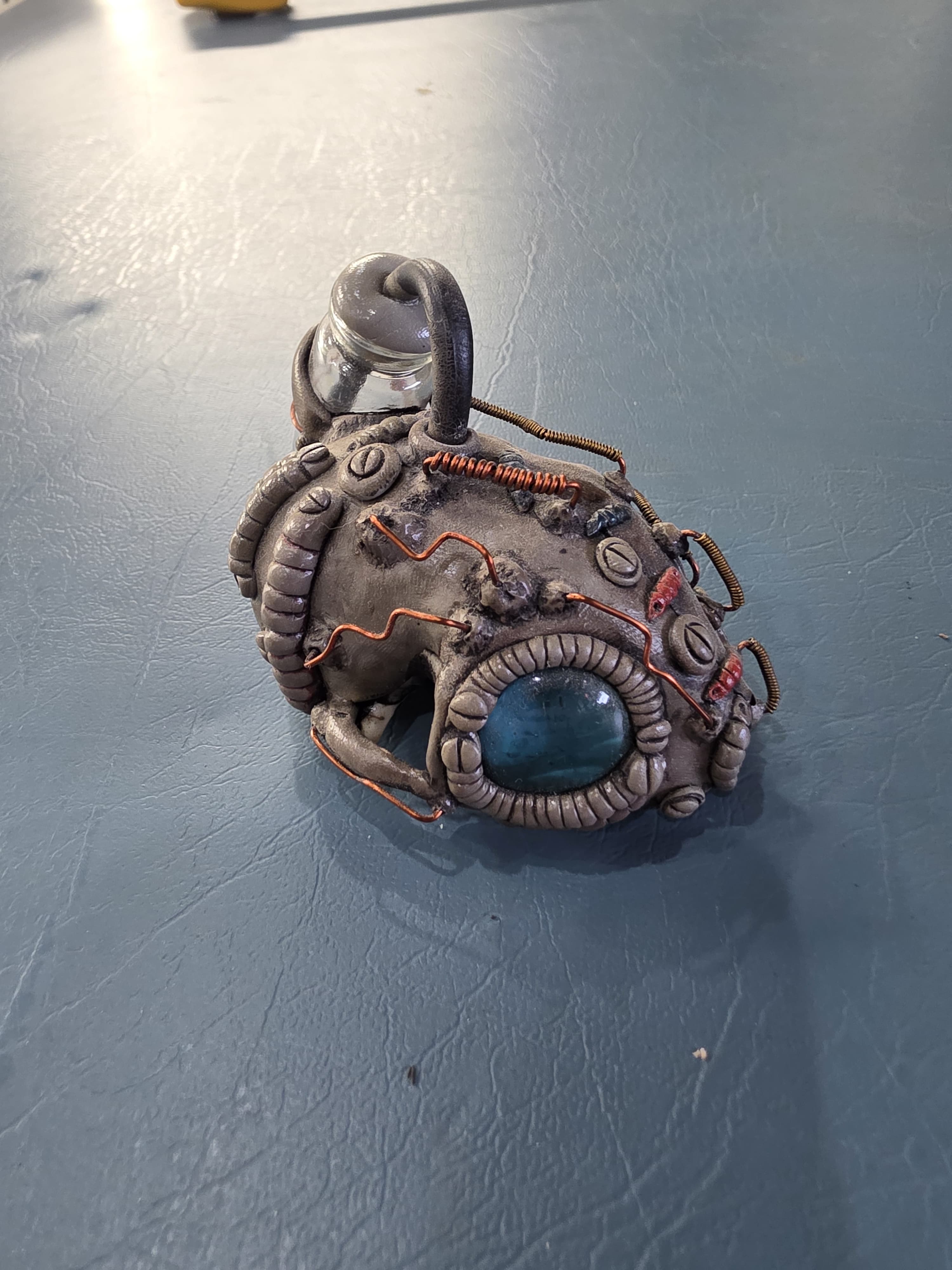 Fhst1 - Steampunk Monkey Skull Display