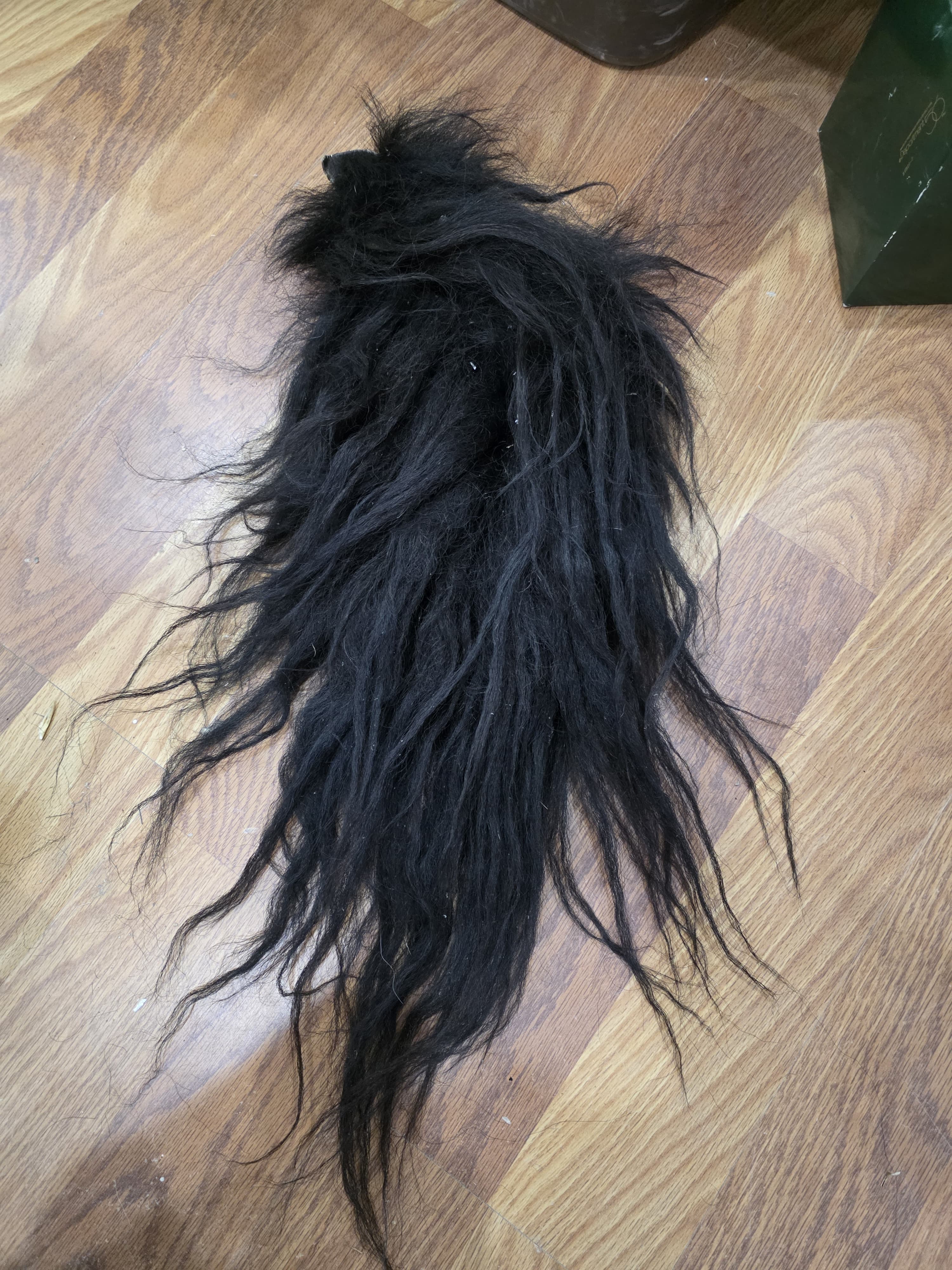 JVTL16 - Yak Tail – 30” Rustic Decorative Display
