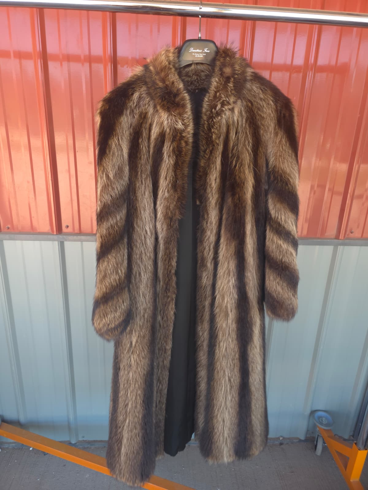 Fhct10 - Raccoon Fur Coat by Cec Corrigal – Classic Luxury Fur Outerwear