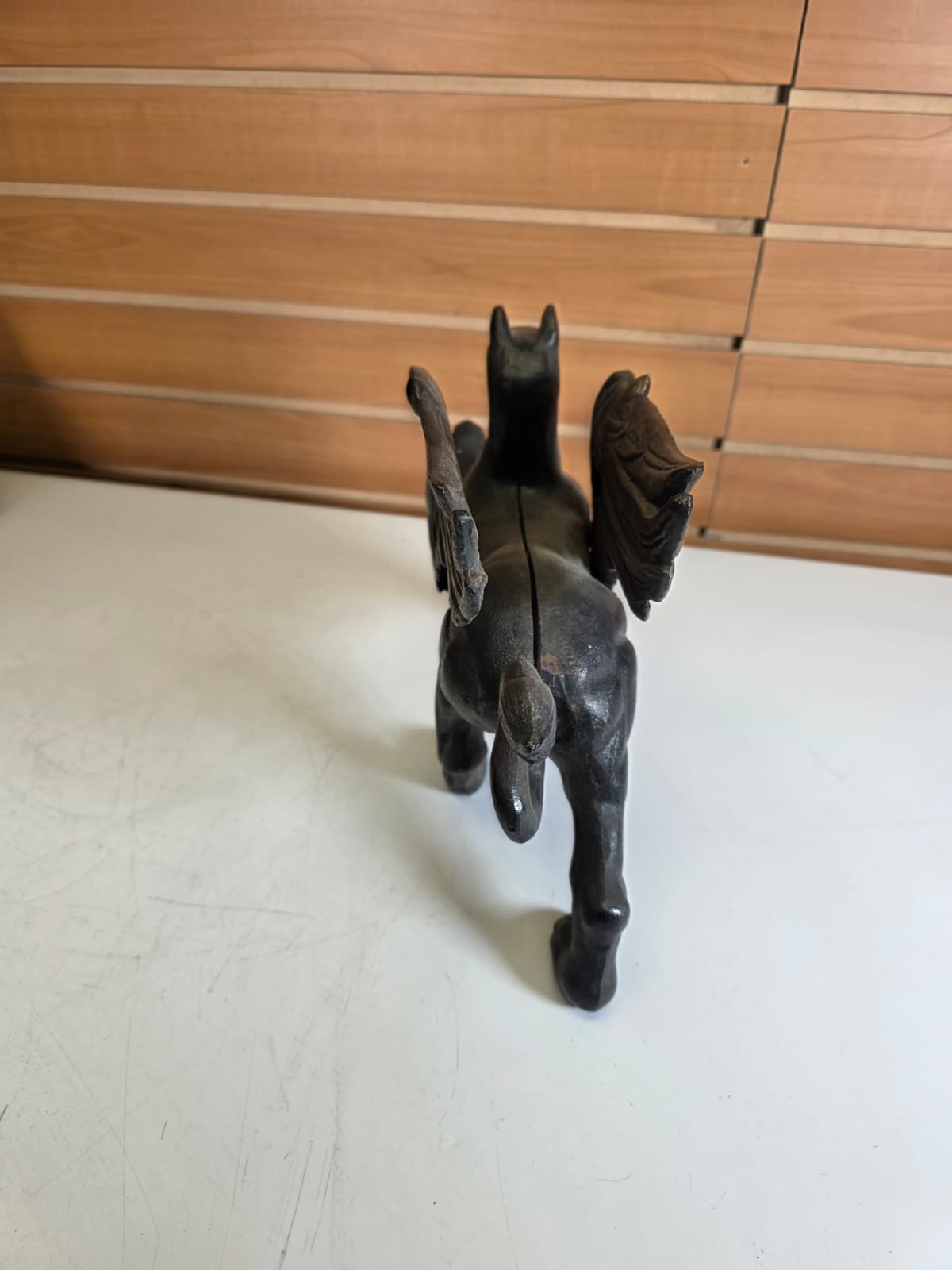Fhbr8 - Winged Griffin Statue – Mythical Decorative Figure
