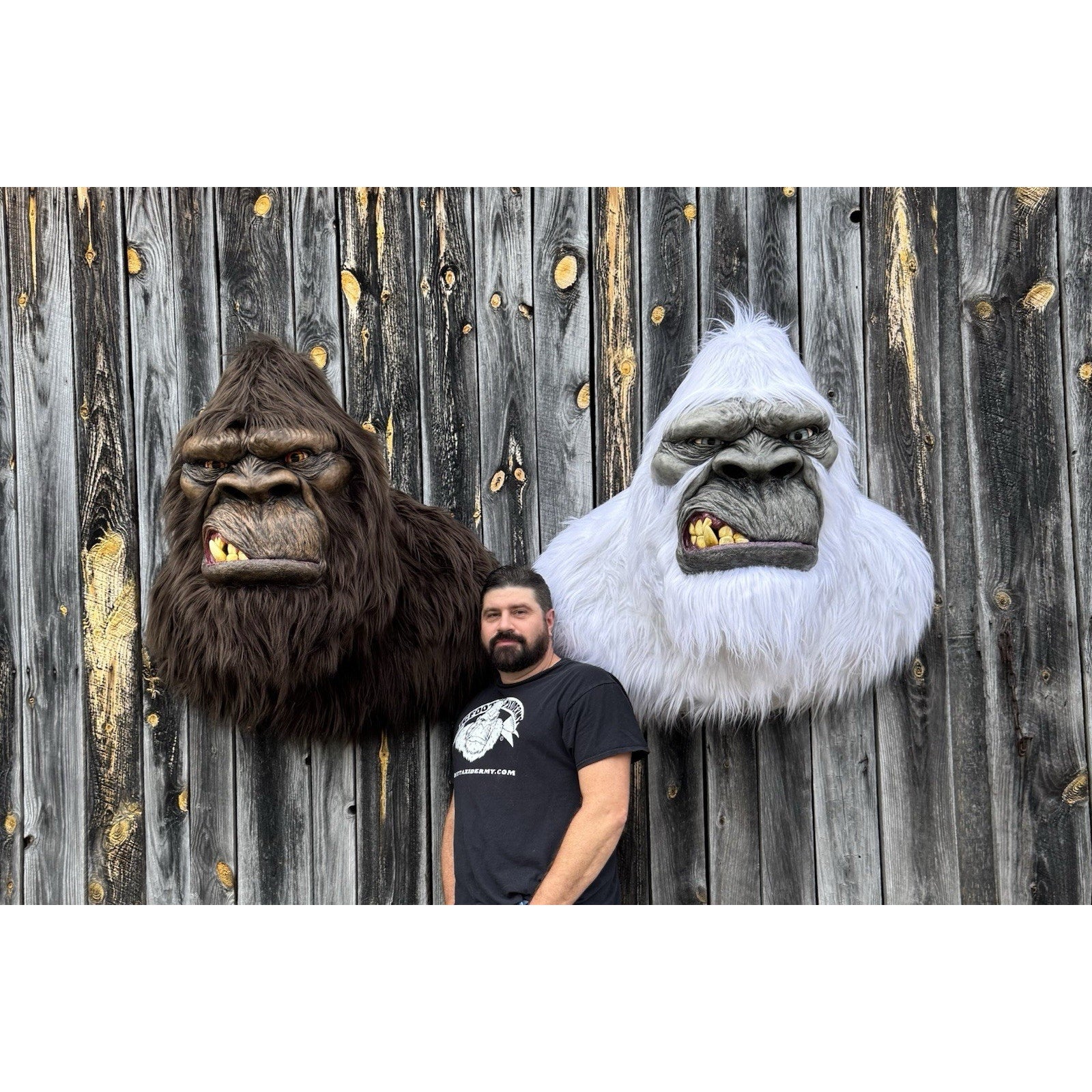 FHJEFF2 - Museum quality life-sized Bigfoot replica Yeti Sasquatch