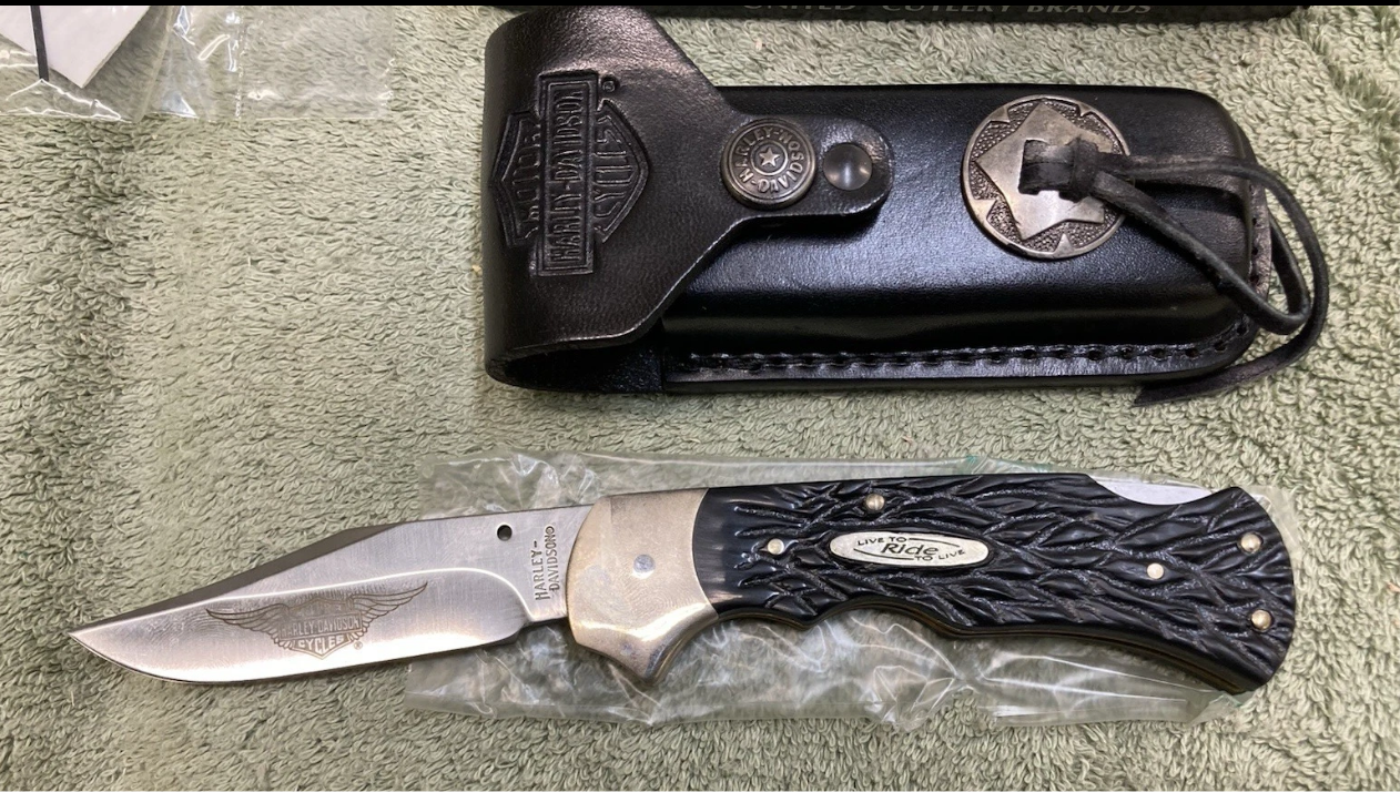 New And Collectable Harley Davidson #1 Of 5000 Folding Knife!