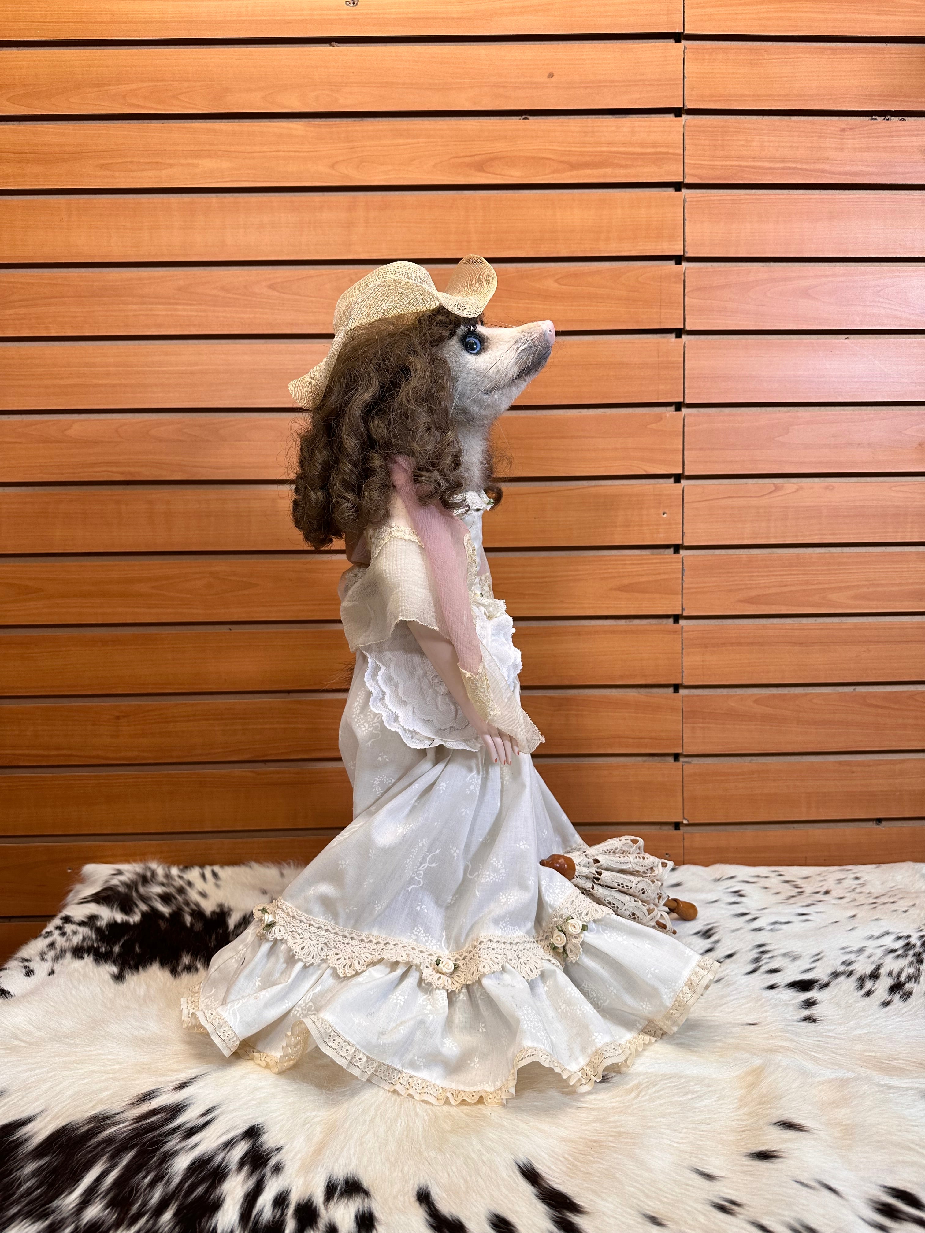 FH104 O'Possum Lifesize Mount  Taxidermy Log Cabin