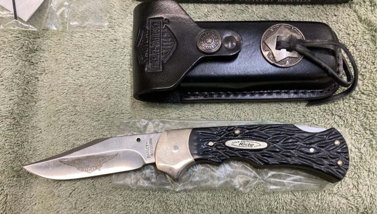 New And Collectable Harley Davidson #1 Of 5000 Folding Knife!