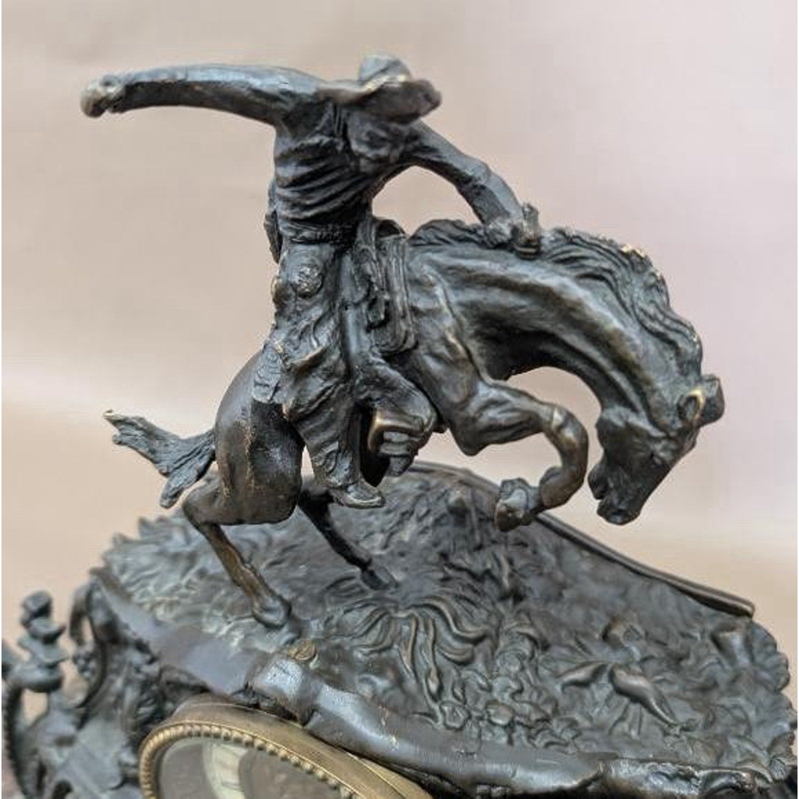 FHCOL1 - Metal Western Mantle Clock