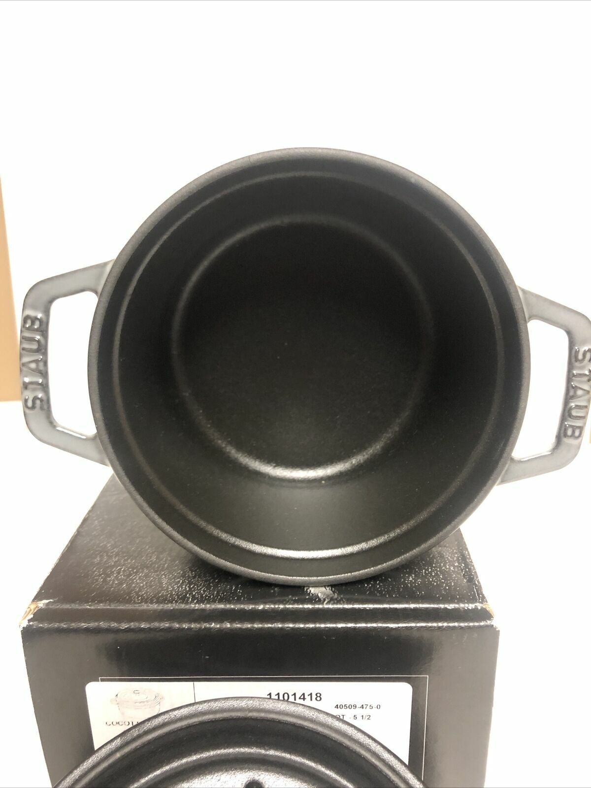 Staub Cast Iron 0.75-qt Round Cocotte